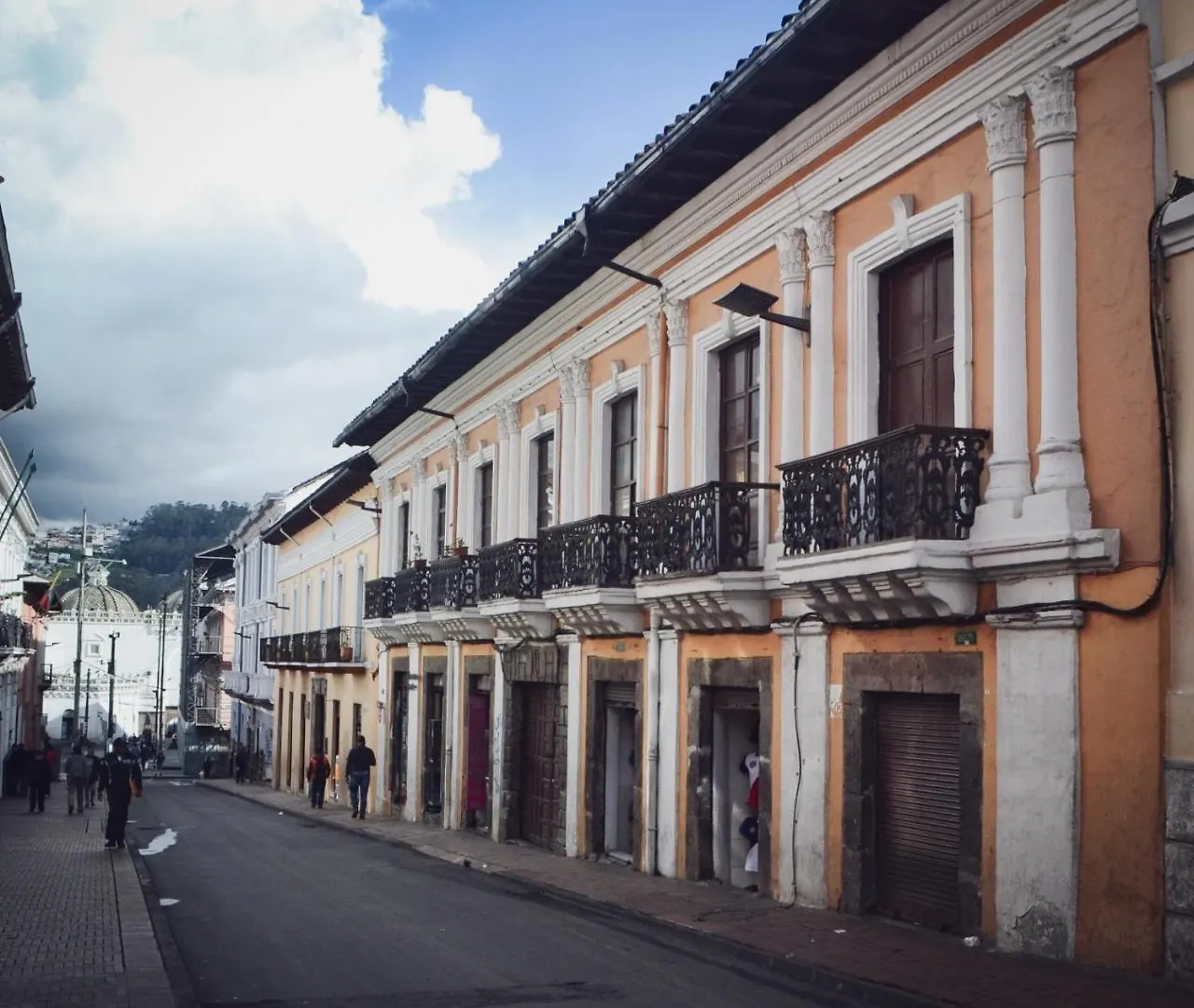 Traveler'S House Quito Διαμέρισμα Δωμάτια σε οικογενειακή κατοικία